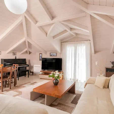 M&h Loft Apartment Zakynthos Town